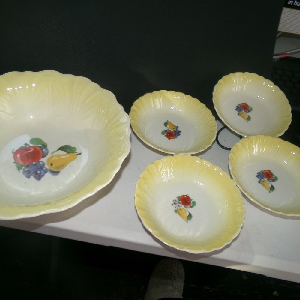 vintage 5 pc. berry bowl set.